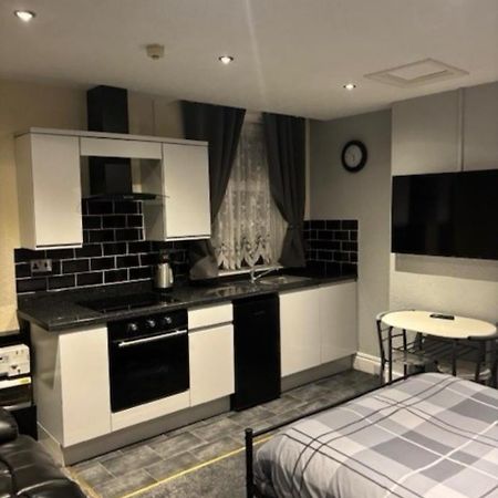 Phillips Apartments Blackpool Bagian luar foto
