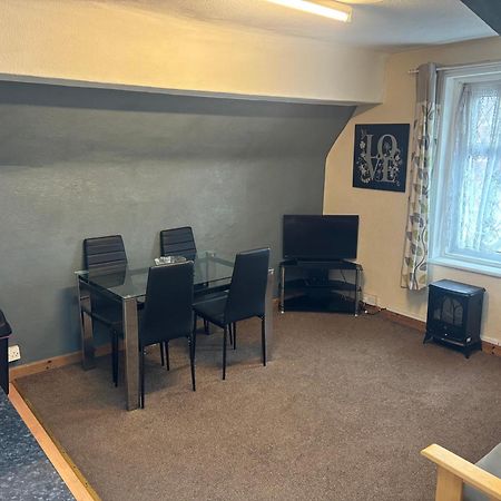 Phillips Apartments Blackpool Bagian luar foto