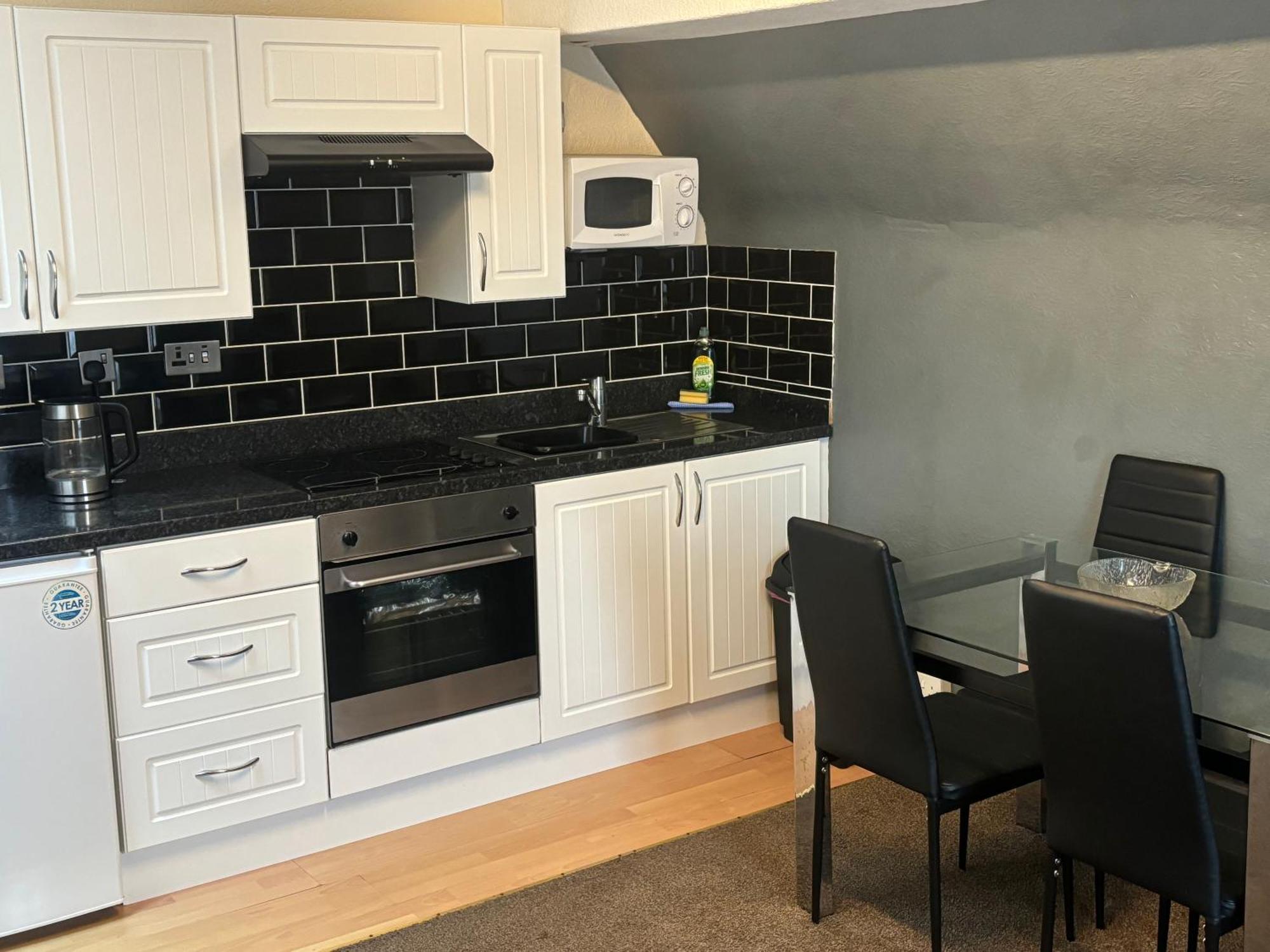 Phillips Apartments Blackpool Bagian luar foto