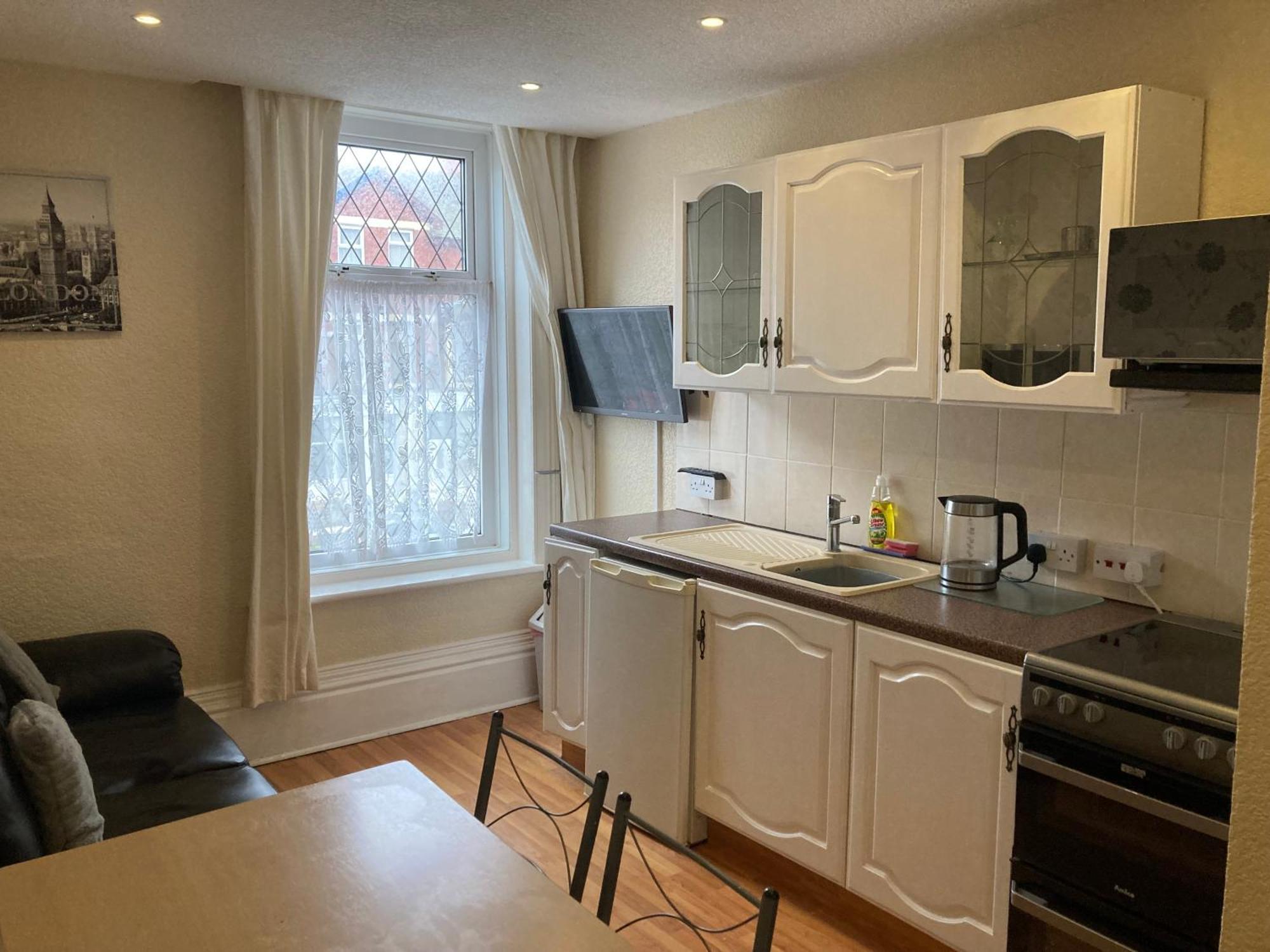 Phillips Apartments Blackpool Bagian luar foto