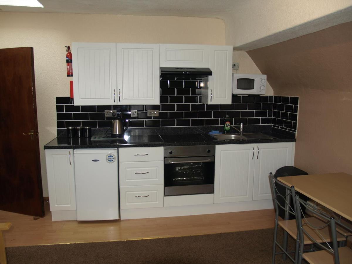 Phillips Apartments Blackpool Bagian luar foto